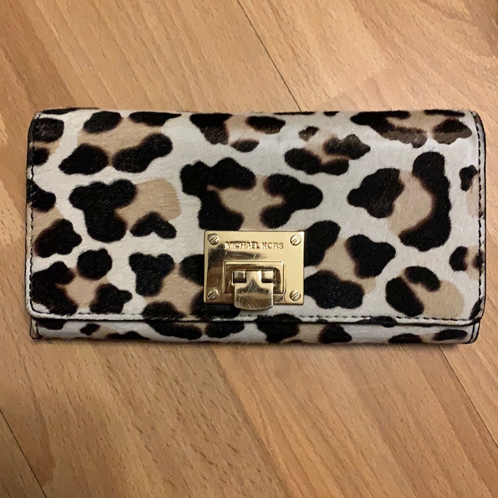 Michael Kors Cheetah Wallet